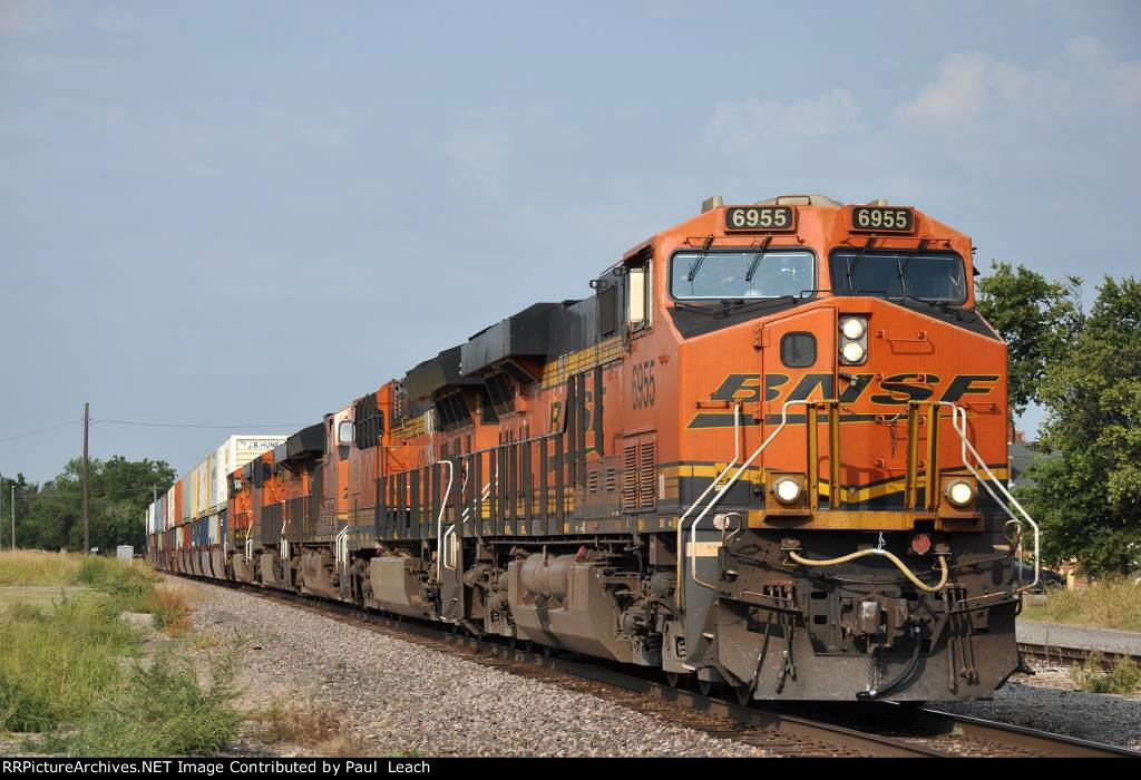 Intermodal rolls west